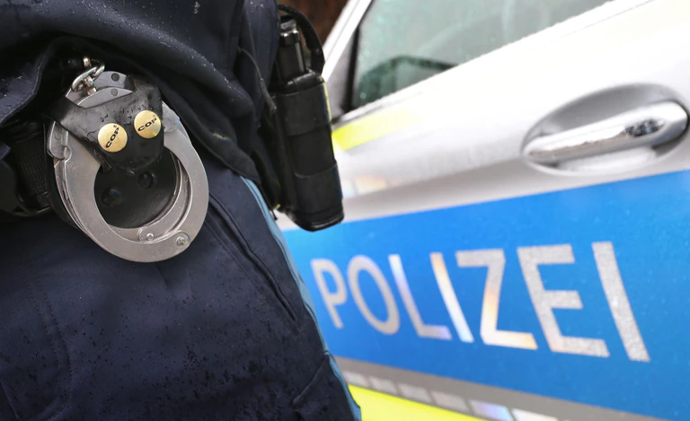 Die Polizei prüft einen Zusammenhang mit ähnlichen Fällen in ganz Bayern. (Symbolbild) — © Karl-Josef Hildenbrand/dpa