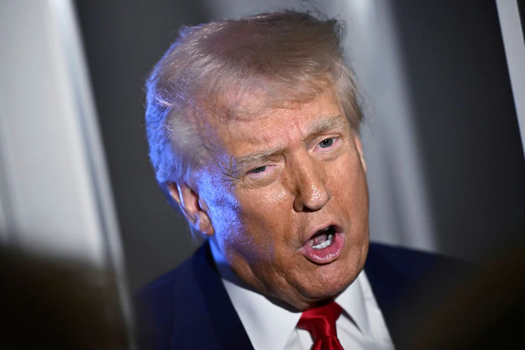 Donald Trump zeigt sich offen für einen umstrittenen und ungewöhnlichen Vorschlag aus El Salvador. (Archivbild) — © Uncredited/AP/dpa