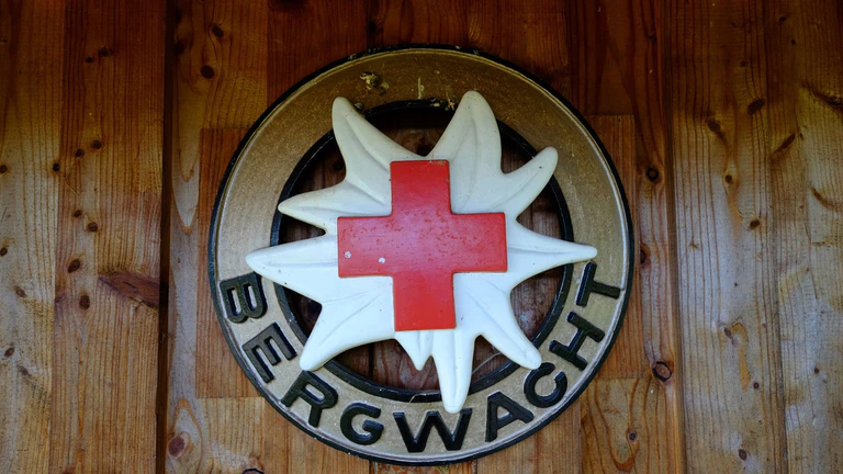Bergwacht — © Symbolbild/Stadtblick Stuttgart/stock.adobe.com